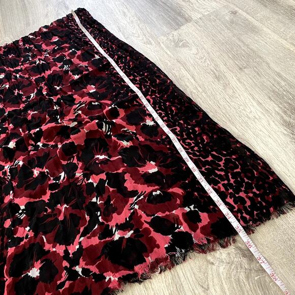 Talbots red and black floral-print Viscose Scarf, shawl, wrap with Fringe - Picture 10 of 11
